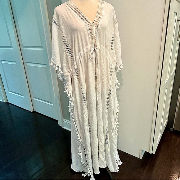 Michael Stars Farrah Caftan Maxi Dress in White - Picture 15 of 16